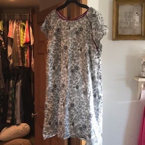 Maternity hospital gown